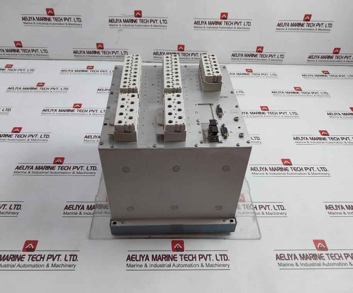 Siemens 7Um6211-5Eb92-0Fa0/Ff Generator Protection 110-250 V Dc 5A