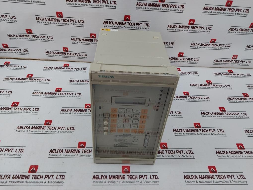 Siemens 7Ut5125-5Cb01-0Ba0/Ll Differential Protection Relay 220,250V Dc