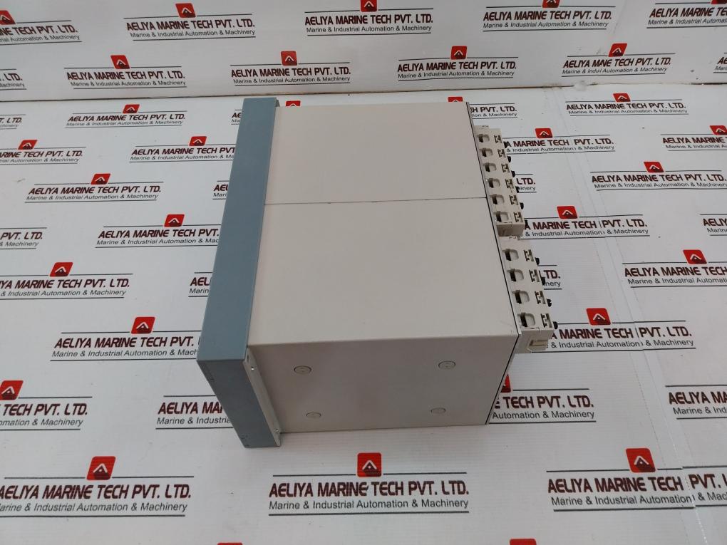 Siemens 7Ut6121-5Eb92-1Ba0/Bb Transformer Protection Control