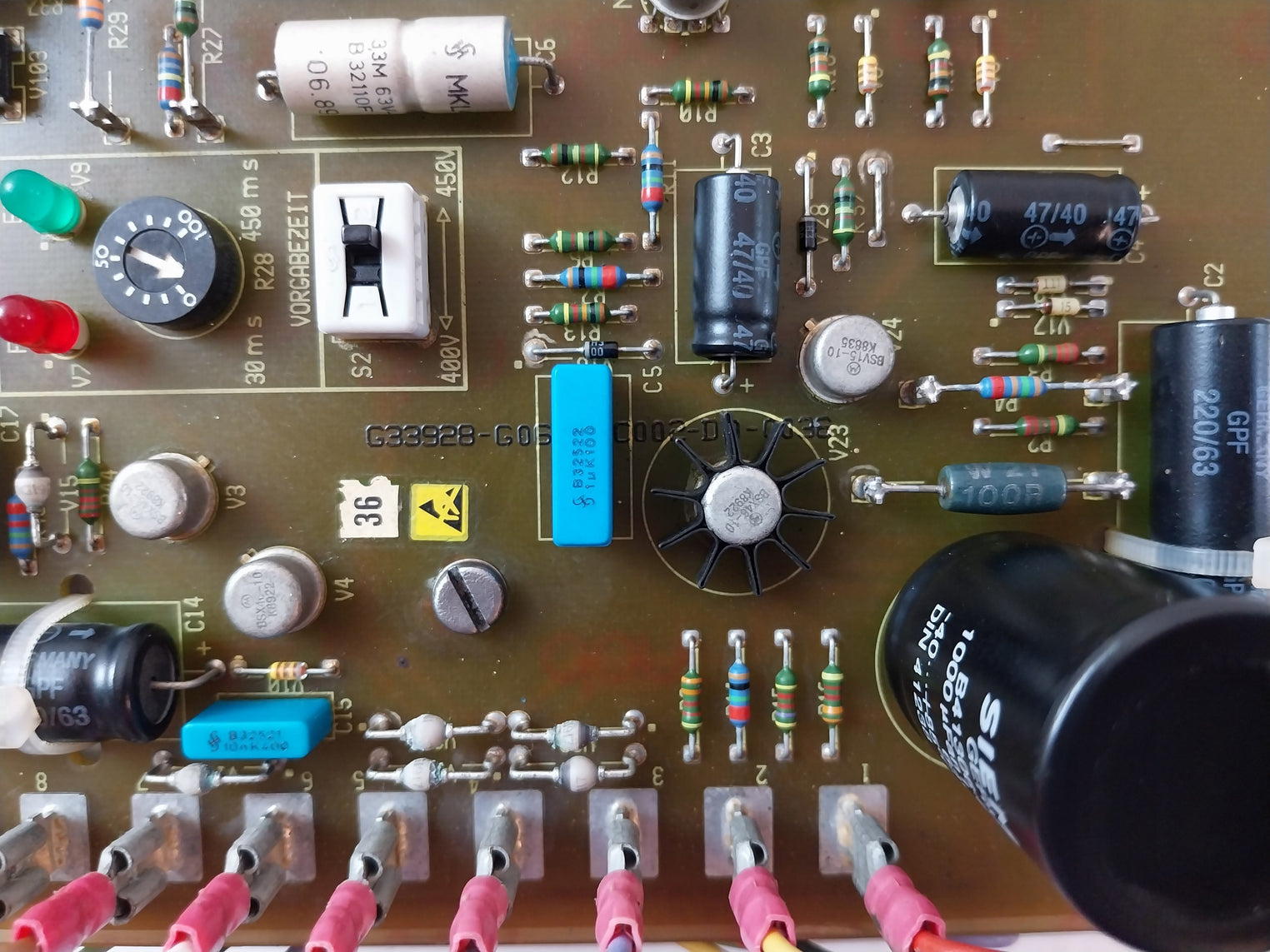Siemens 7Ve 8033 Control Relay 400V/450V 50Hz/60Hz G33928-g06463-c001-d9-0036