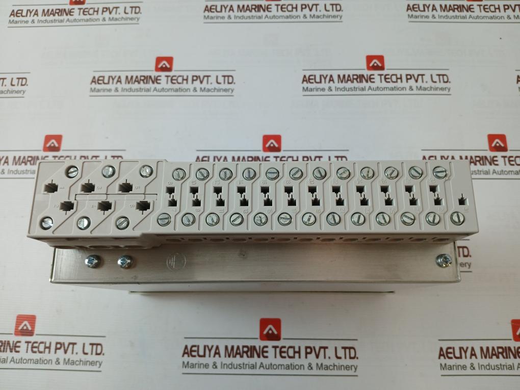 Siemens 7Vh6002-0Ea20-1Aa0/Cc High-impedance Differential Relay 20Ma 50/60 Hz