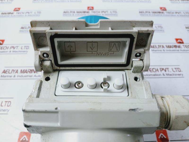 Siemens 7mf4233-1fb10-2nc6-z Pressure Transmitter A5e00256870 2.6 / 10 Bar