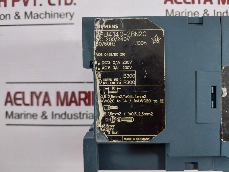 Siemens 7pu4140-2bn20 On Delay Timer, 10s-100h, 200-240v Ac