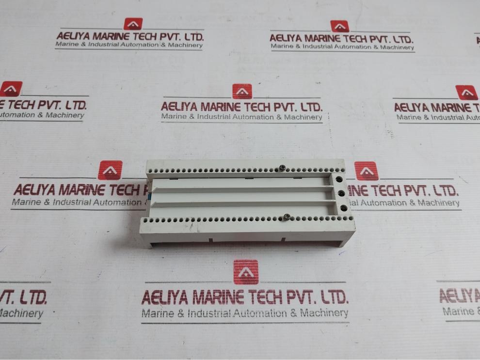 Siemens 8Us1071-6Ma20 Busbar Adapter Vde 0660 600V