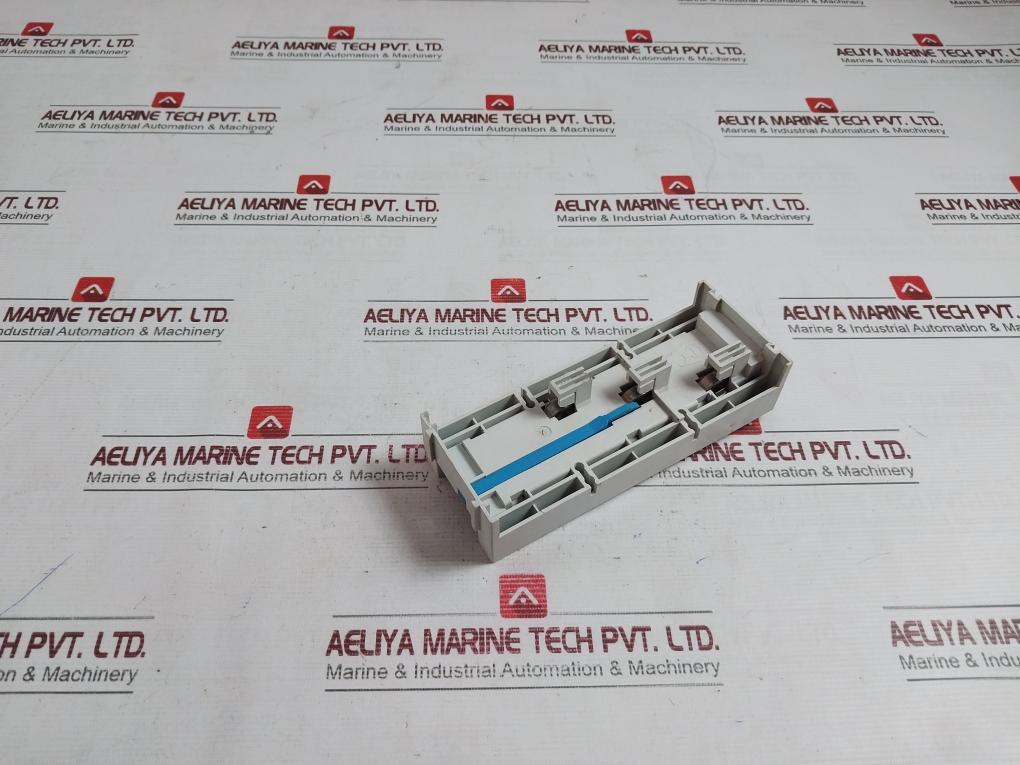 Siemens 8Us1071-6Ma20 Busbar Adapter Vde 0660 600V