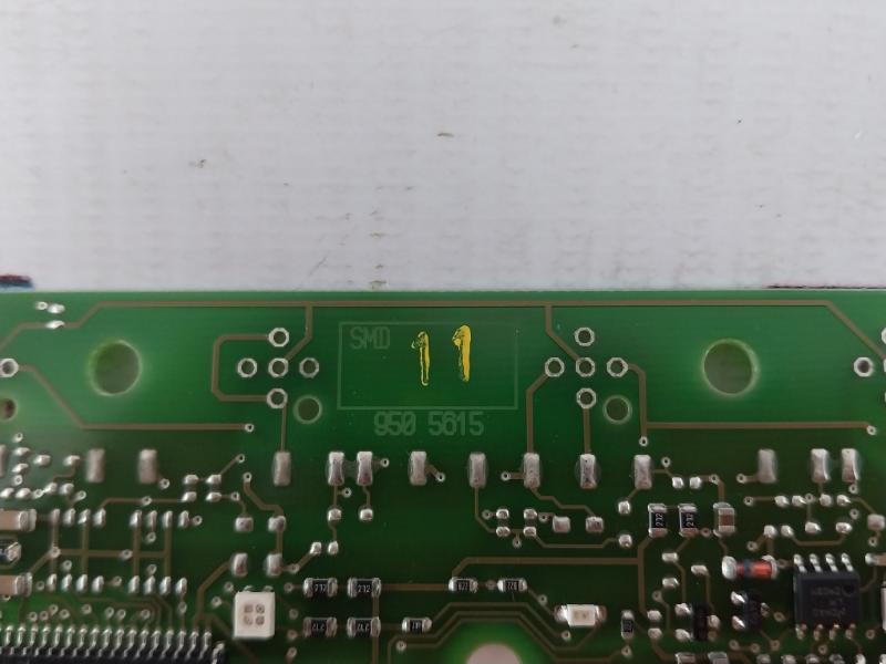 Siemens 950 5611 02B Printed Circuit Board 950 5614 02-2