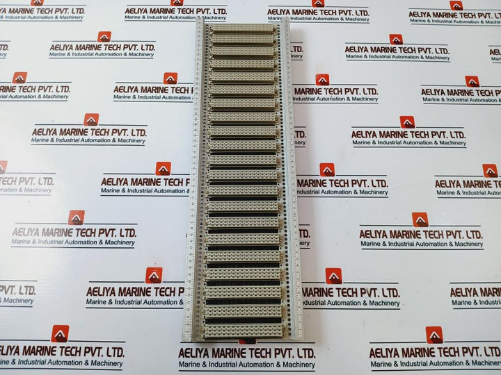 Siemens A32-c611-03-85 Slot Rack Base