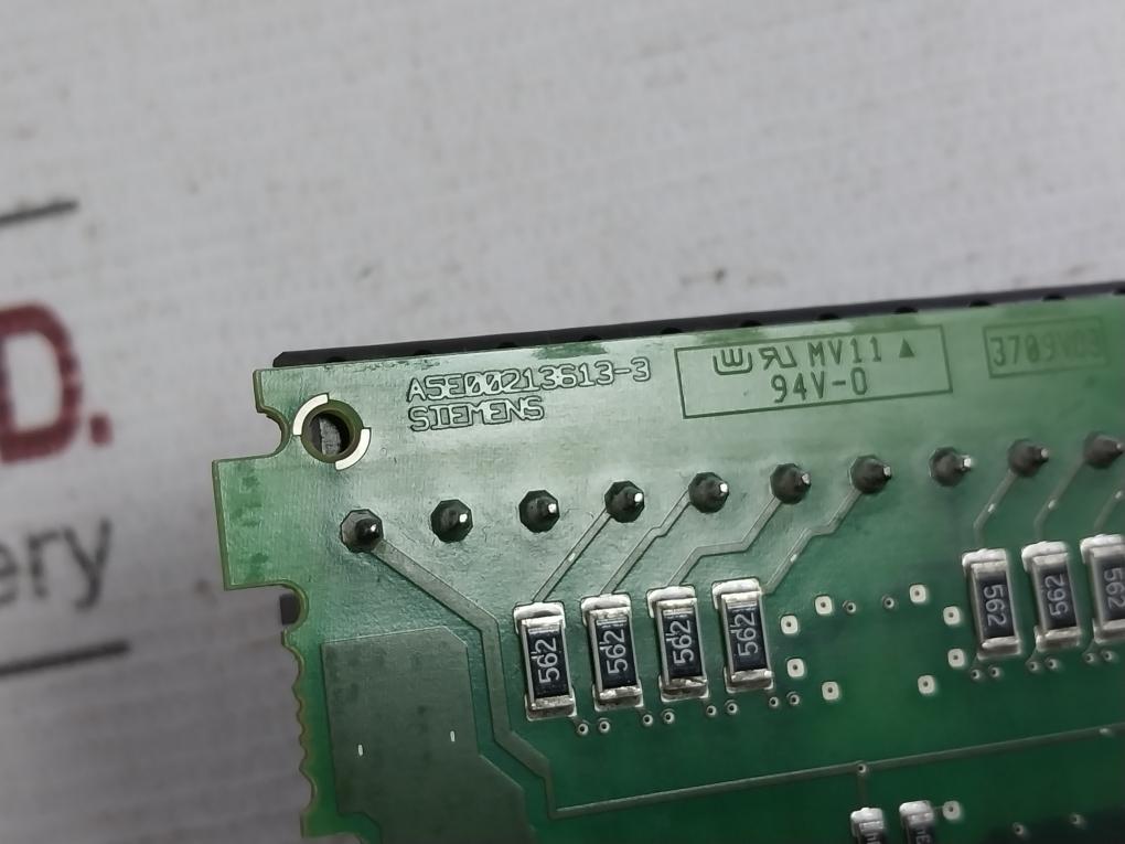Siemens A5E00213613-3 Printed Circuit Board 3709 V03, 300V 10A 94V-0