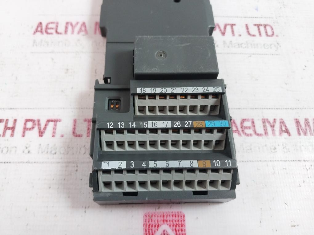 Siemens A5e02360178 Frequency Converter Universal I/o Board