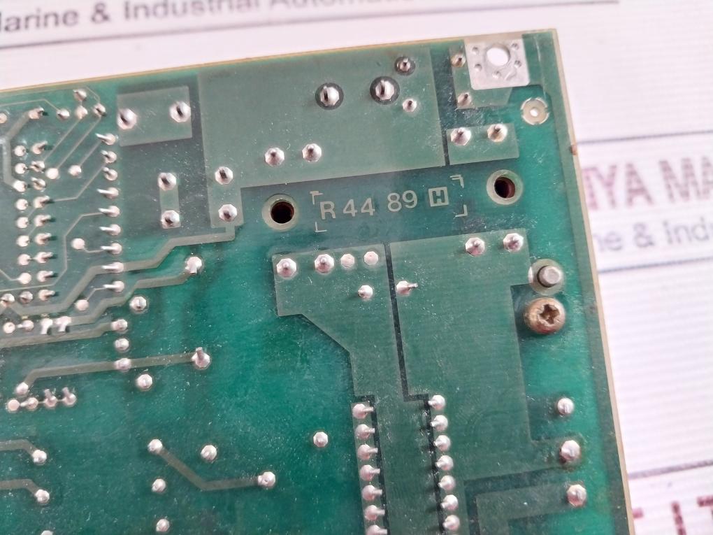 Siemens C98040-a1421-p1-02-85 / C98043-a1421-l1 04 Printed Circuit Board