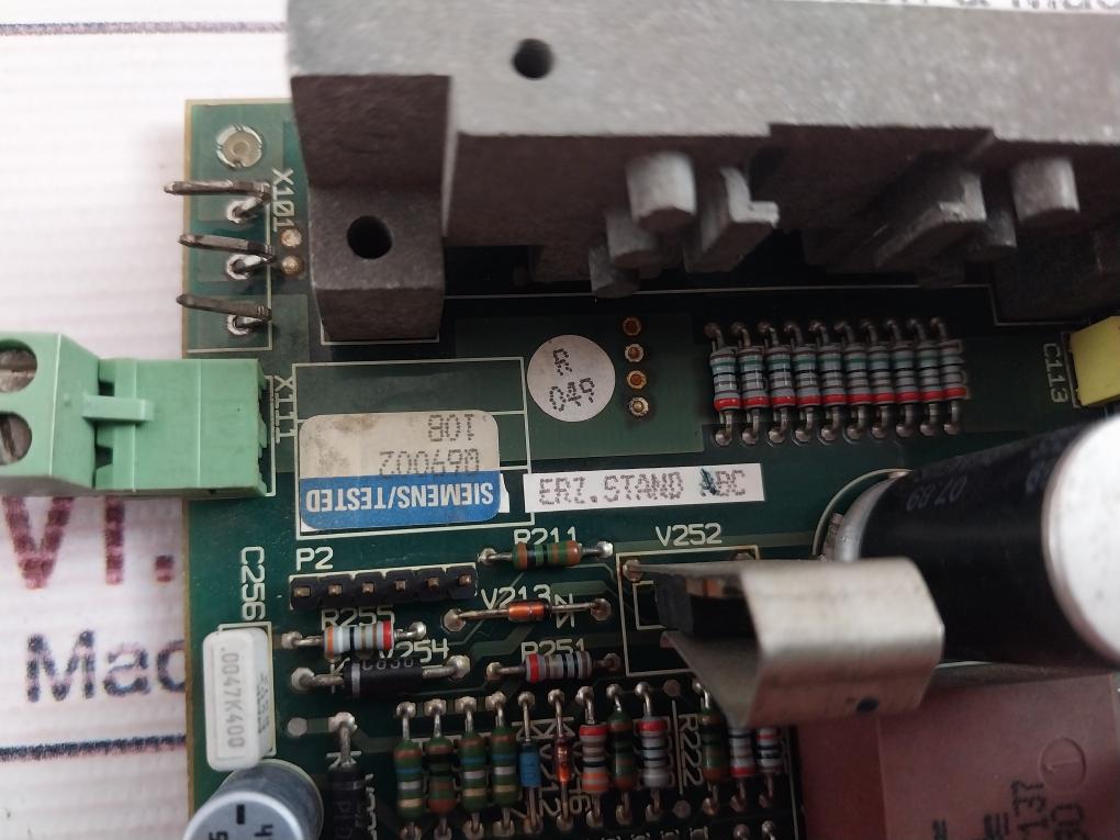 Siemens C98040-A1421-P1-02-85 / C98043-A1421-L1 04 Printed Circuit Board