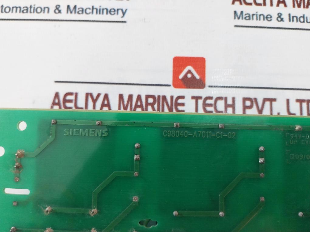 Siemens C98040-a7011-c1-02 Relay Board