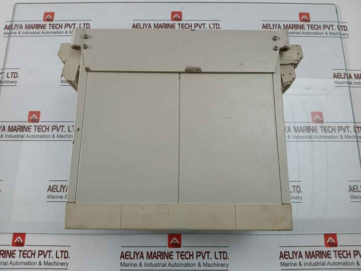 Siemens Comparison Protection Relay 7Ut5121-4Da00-0B/Jh 50,60 Hz