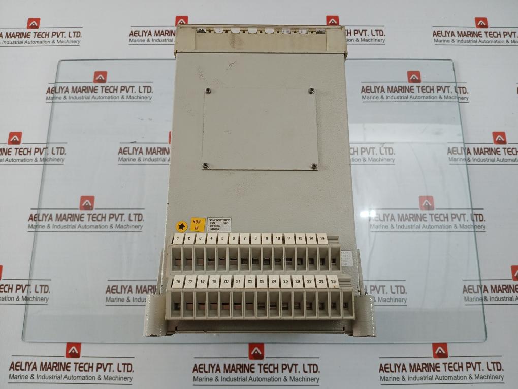 Siemens Comparison Protection Relay 7Ut5121-4Da00-0B/Jh 50,60 Hz