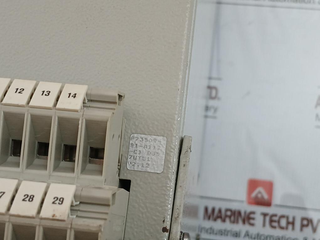 Siemens Comparison Protection Relay 7Ut5121-4Da00-0B/Jh 50,60 Hz