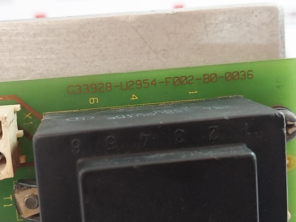Siemens G33928-u2954-f002-b0-0036 Automatic Voltage Regulator