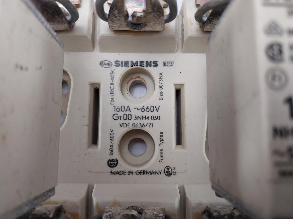Siemens Gr00 3Nh4 030 Fuse Holder For Hrc Ii-misc 160A~660V Size 00/3Na 100A