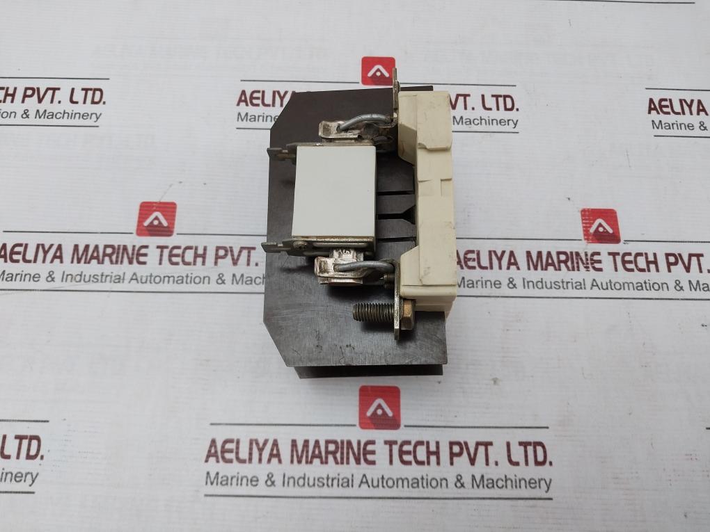 Siemens Gr00 3Nh4 030 Fuse Holder With Fuses Vde 0636/21 160A/600V Din 43620/1