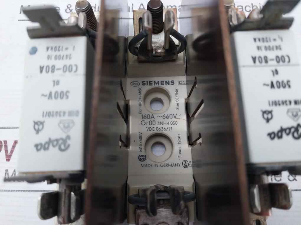 Siemens Gr00 3Nh4 030 Fuse Holder With Fuses Vde 0636/21 160A/600V Din 43620/1