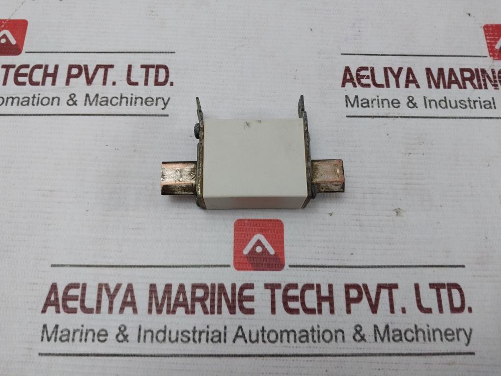 Siemens Gr00 3Nh4 030 Fuse Holder With Fuses Vde 0636/21 160A/600V Din 43620/1