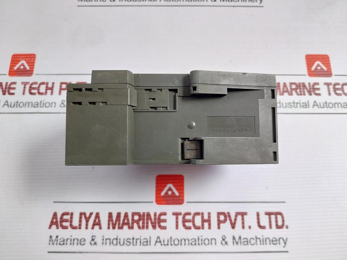 Siemens Interface Module Part No: 6Es7 151-1Aa04-0Ab0, 24Vdc