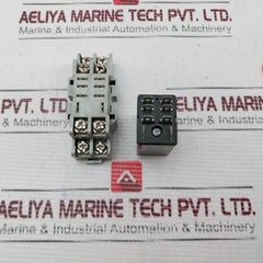 Siemens K10P-11A15-120 Relay With Sh2B-05 Base 10A 300V 50/60Hz