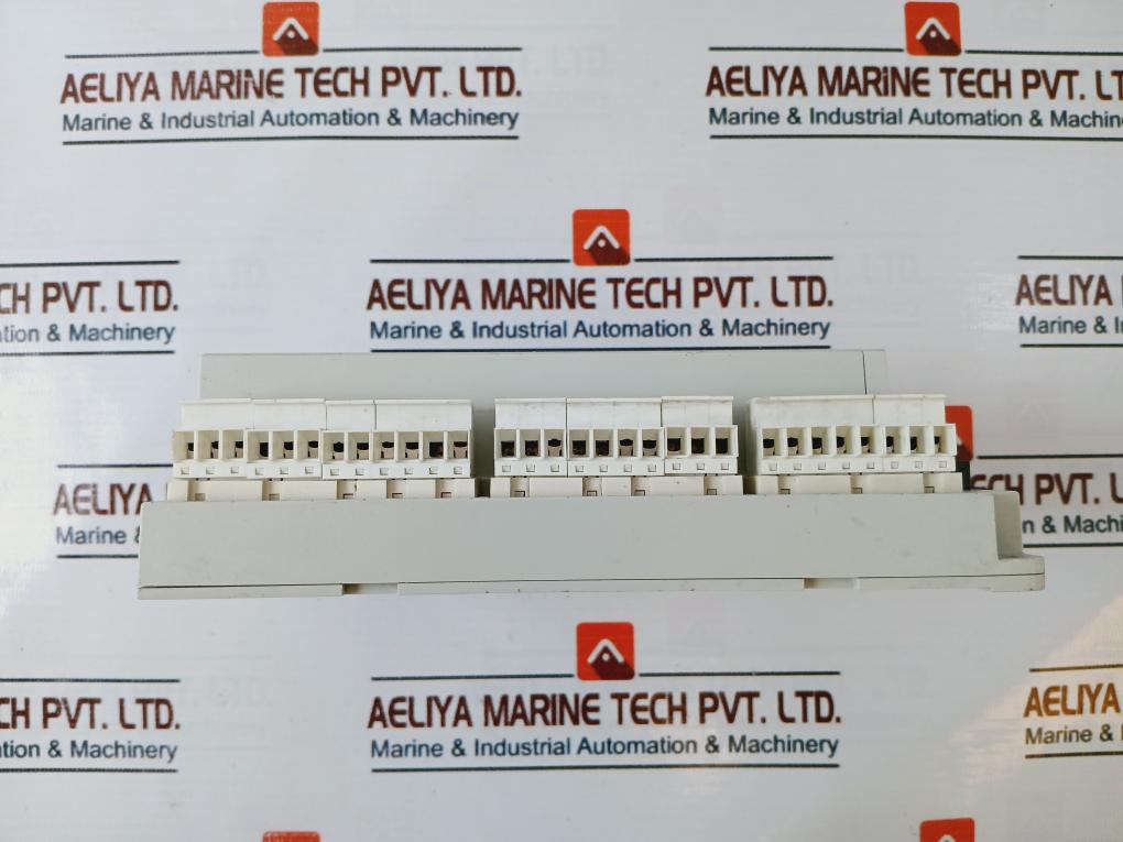 Siemens Lme73.000A1 Burner Controller 120V~50/60Hz