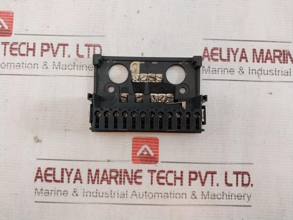 Siemens Loa24.171B27 Oil Burner Control 220-240V 50-60Hz 3Va 0411190275