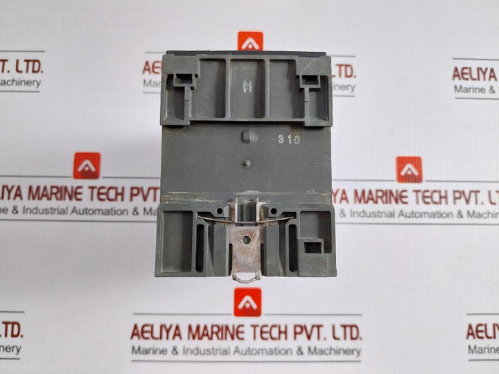 Siemens Monitoring And Safety Relay 300V 3Tk2806-0Bb4