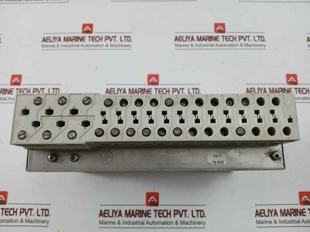 Siemens Overcurrent Protection Relay 7Sj6001-4Ea00-0Da0/Bb, 50–60Hz 240 Vac
