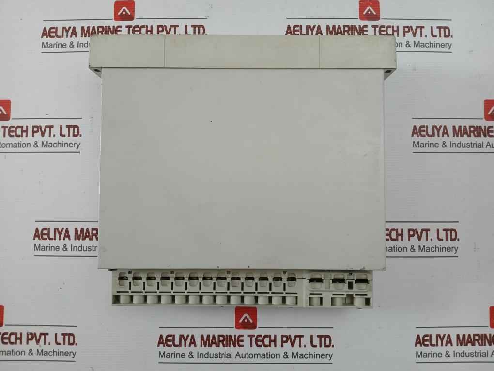 Siemens Overcurrent Protection Relay 7Sj6001-4Ea00-0Da0/Bb, 50–60Hz 240 Vac