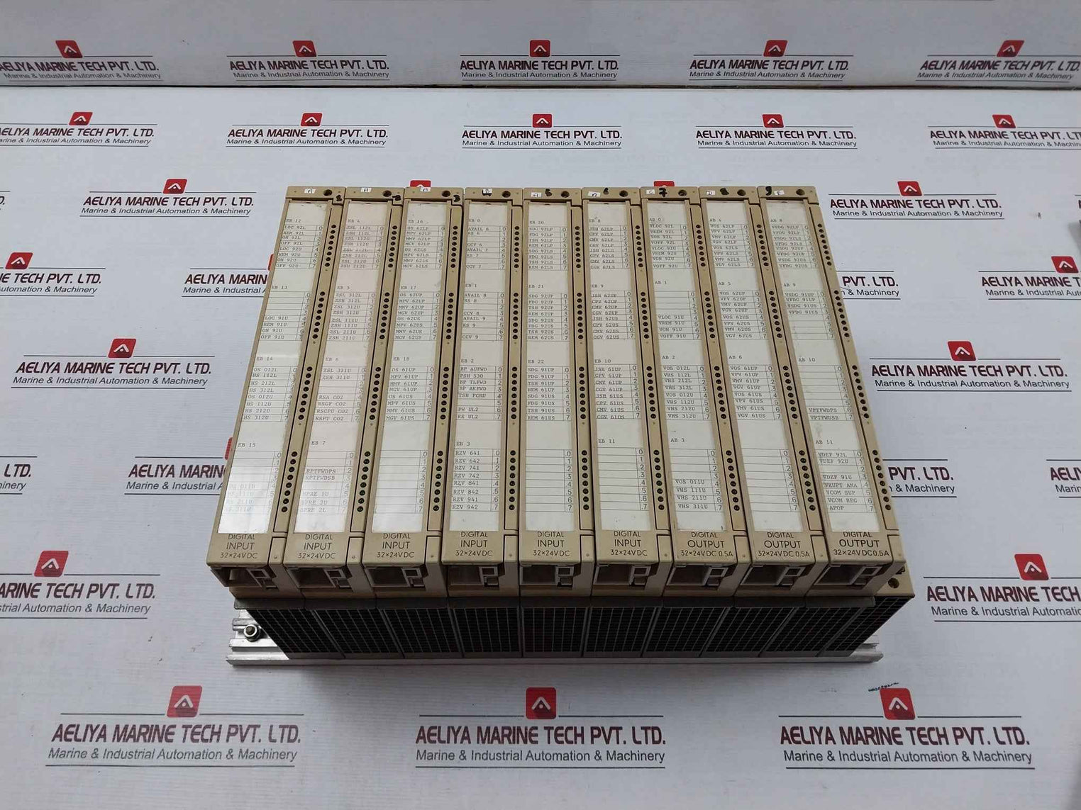 Siemens Plc 6Es5 430-7La11 451-7La11 306-7La11 701-1La12 32Di/Do Interface Rack