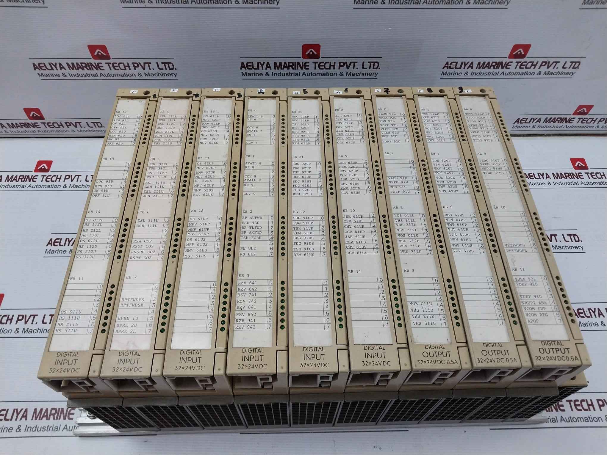 Siemens Plc 6Es5 430-7La11 451-7La11 306-7La11 701-1La12 32Di/Do Interface Rack