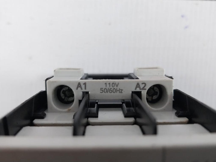 Siemens Power Contactor 690V-50/60Hz 3Rt1023-1A..0