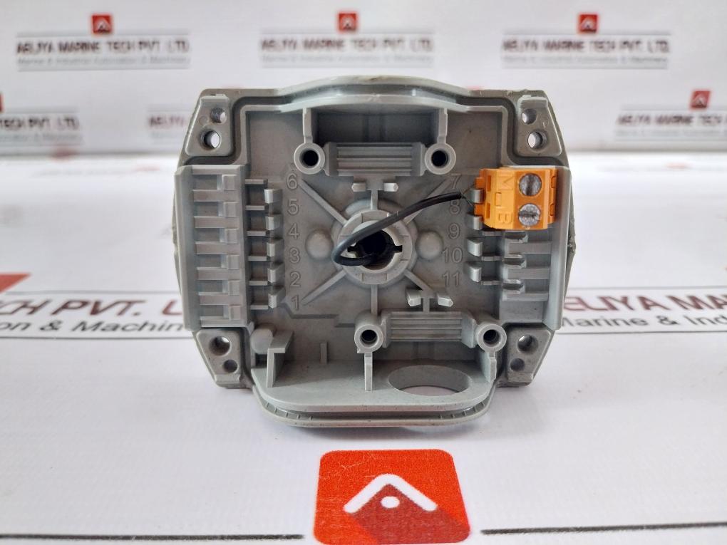 Siemens Qam2120.040 Temperature Indicating Equipment 060530A E35198 Lg-ni 1000