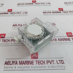 Siemens Qbm65-10 Air Duct Differential Pressure Sensor, 13.5…33Vdc