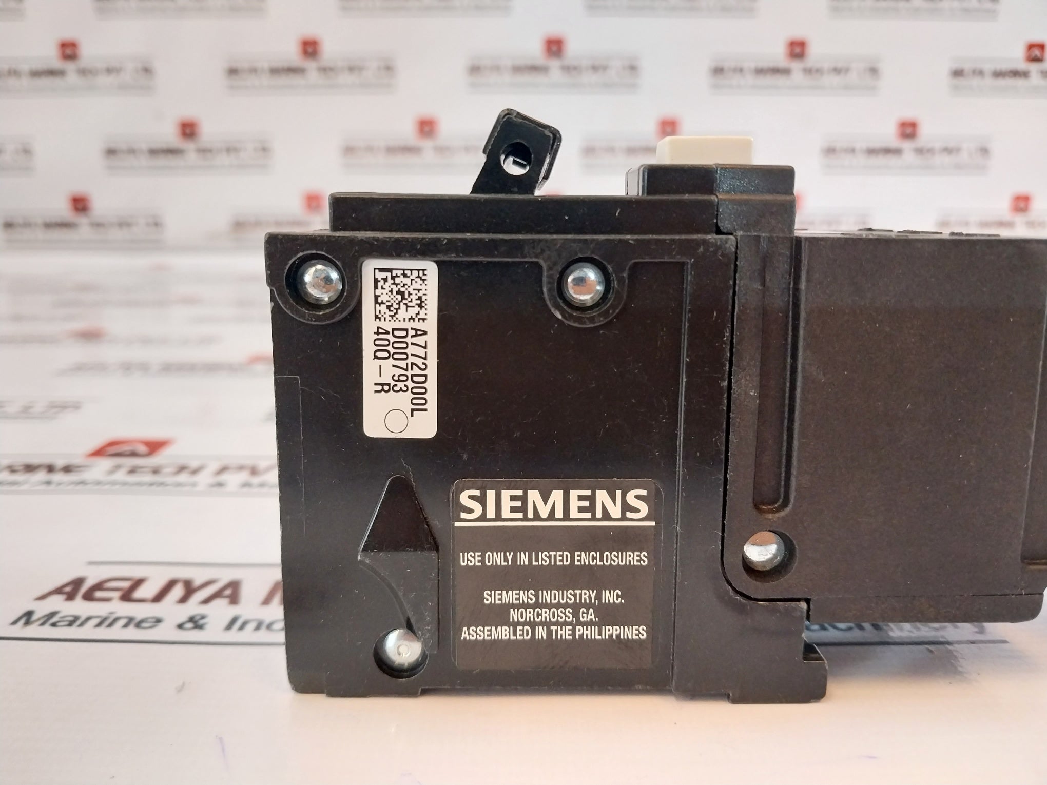 Siemens Qpf Ground Fault Circuit Interrupter Breaker Qf240 40Amp 120/240V~ 60Hz