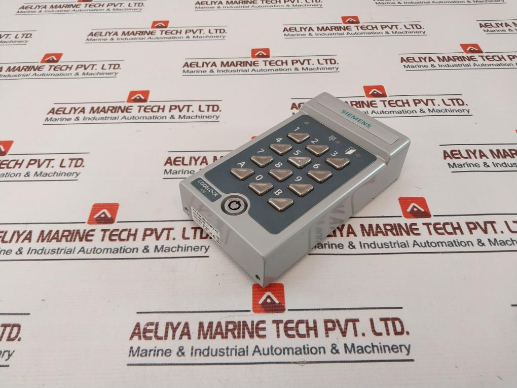 Siemens S24246-c3552-a1 Local Door Control K42, 12-24Vdc/Dc