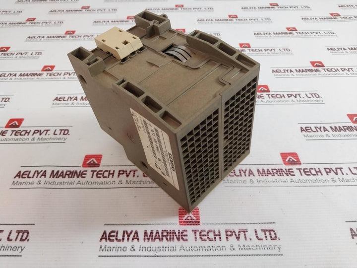 Siemens Simatic 6Es5 100-8Ma02 Central Processor Unit 6Es5 375-1La15