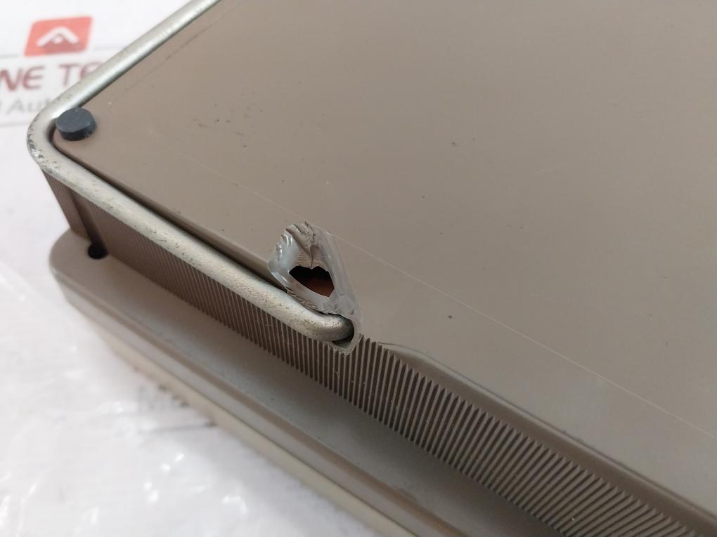 Siemens Simatic Op 396 6Es5 396-0Ua11 Operator Panel Ip40 250V, 0 C - 45 C