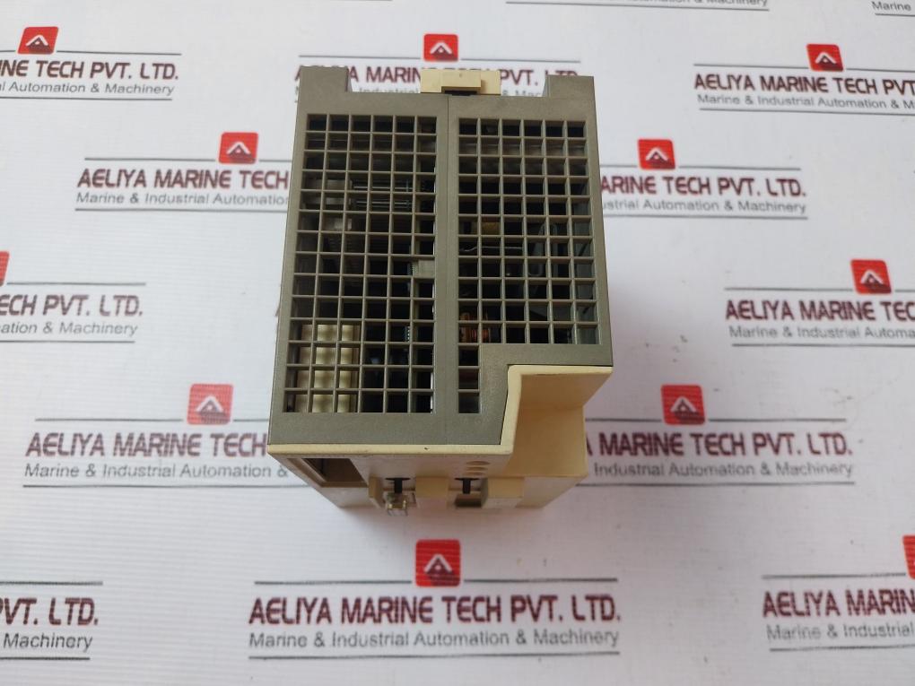 Siemens Simatic S5-100U 6Es5 100-8Ma02 Central Processing Unit A5E00240156