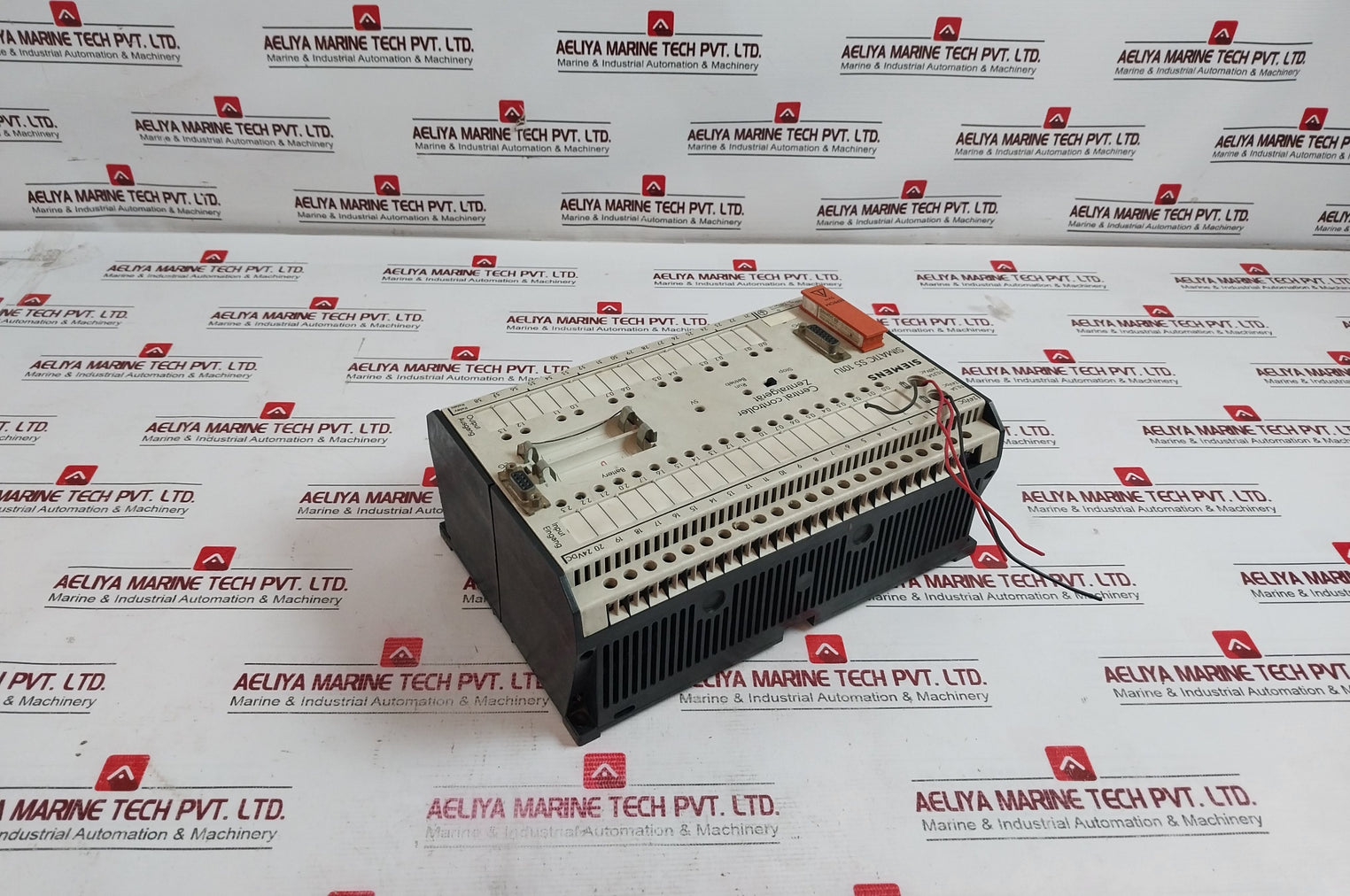 Siemens Simatic S5 101U 6Es5 101-8Ua13 Central Controller 25A 240Vac 5A 24Vdc