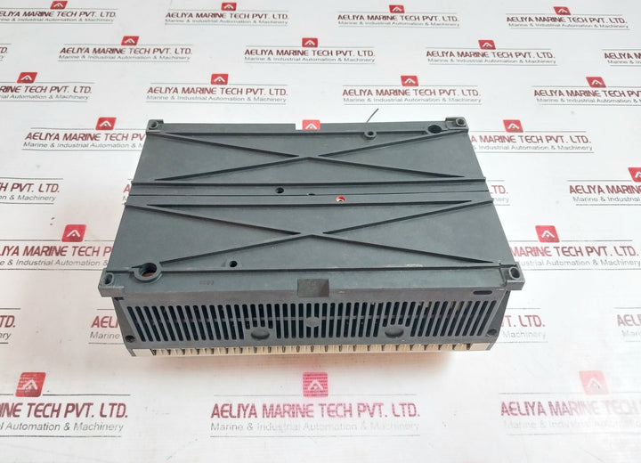 Siemens Simatic S5 101U 6Es5 101-8Ua13 Central Controller 25A 240Vac 5A 24Vdc