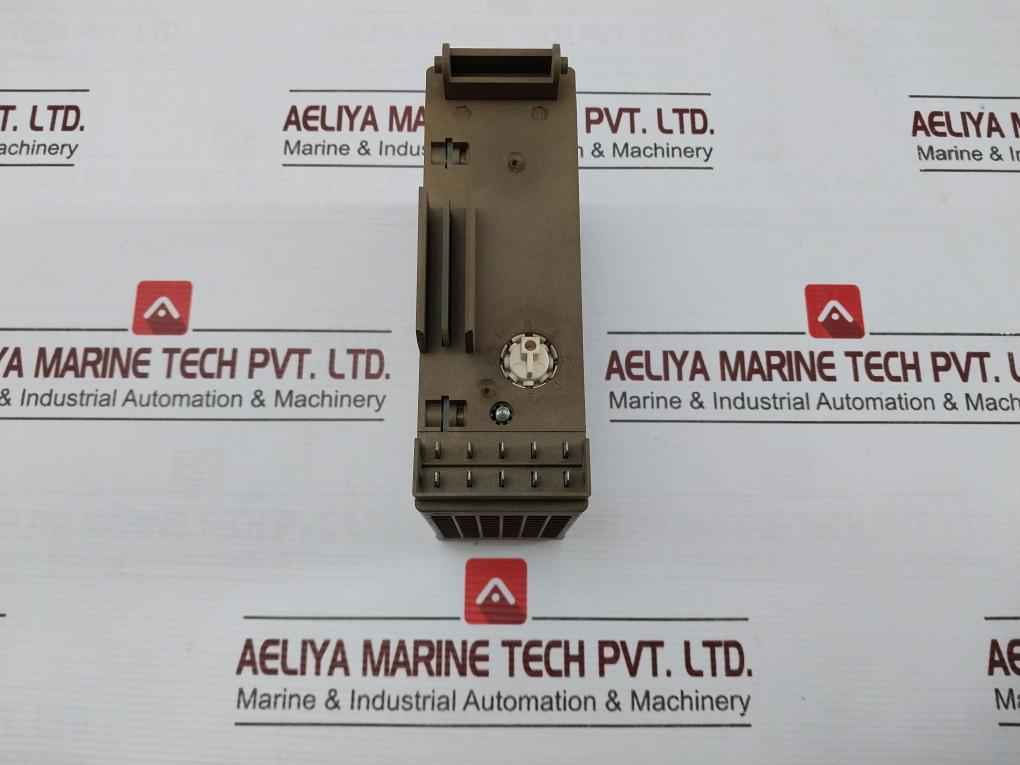 Siemens Simatic S5 6Es5 441-8Ma11 Digital Output Module 24V Dc 0.5 A