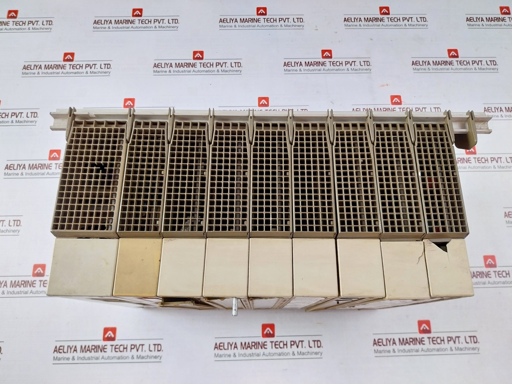 Siemens Simatic S5 Din 41752 Modular Power Supply Rack 6Es5 943-7Ua11, 375-0La41
