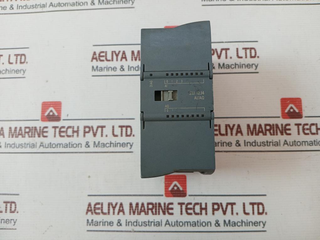 Siemens Simatic S71200 6Es7 234-4He32-0Xb0 Analog Input/Output Module 24Vdc 60Ma