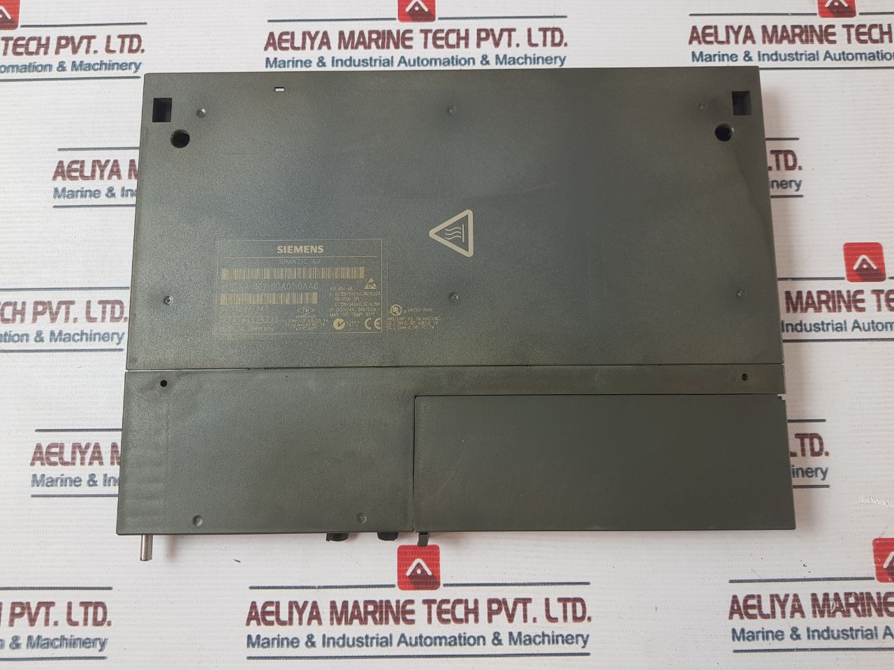 Siemens Simatic S7 1P 6Gk7 443-1Ex11-0Xe0/1P 6Es7 407-0Da01-0Aa0 Rack Module