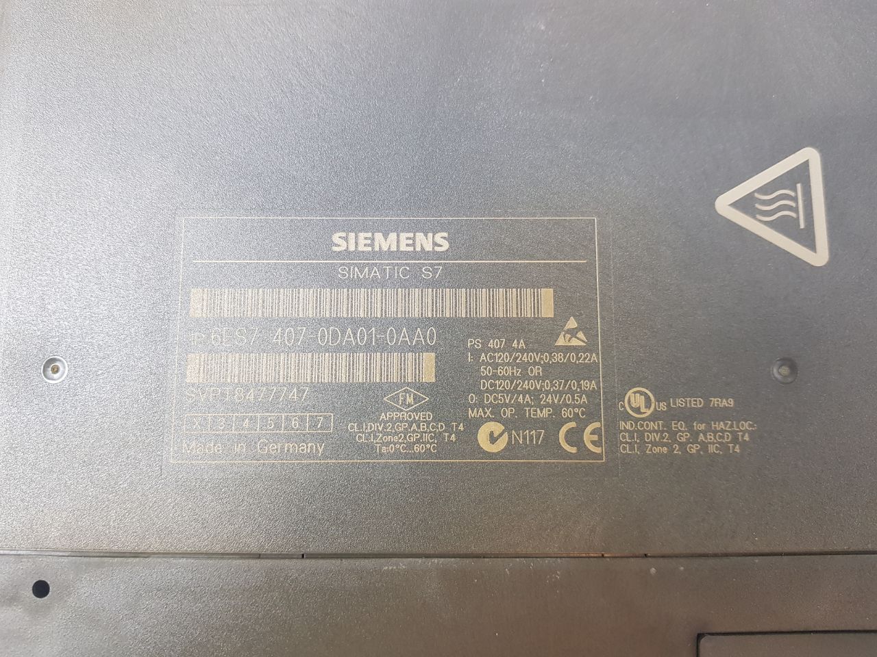 Siemens Simatic S7 1P 6GK7 443-1EX11-0XE0/1P 6ES7 407-0DA01-0AA0 Rack Module