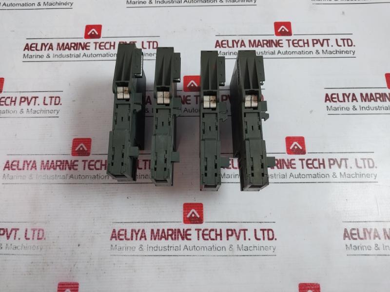 Siemens Simatic S7 6Es7 132-4Bb30-0Ab0 Electronic Module Dc24V/2A S C-rde35435