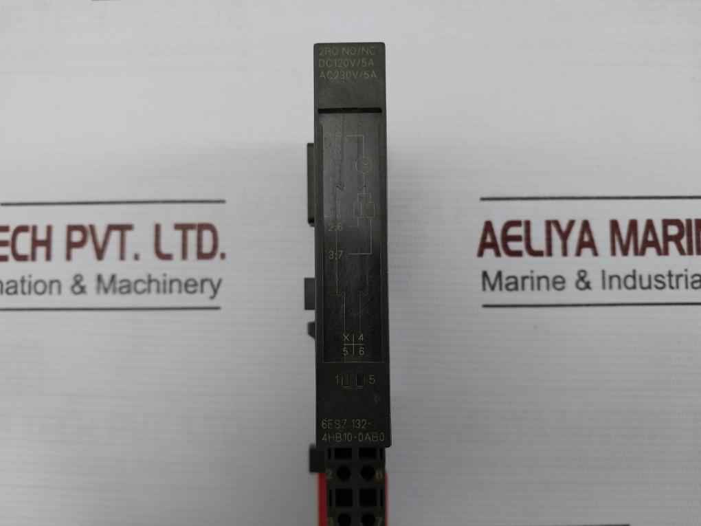 Siemens Simatic S7 6Es7 132-4Hb10-0Ab0 Digital Output Module Dc120V/5A
